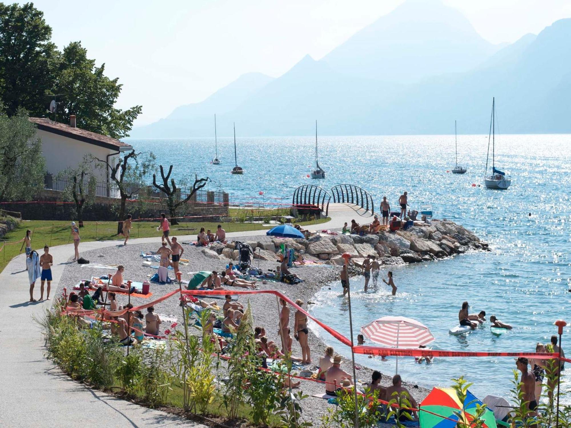 Aquacamp Hotel Brenzone sul Garda Ngoại thất bức ảnh