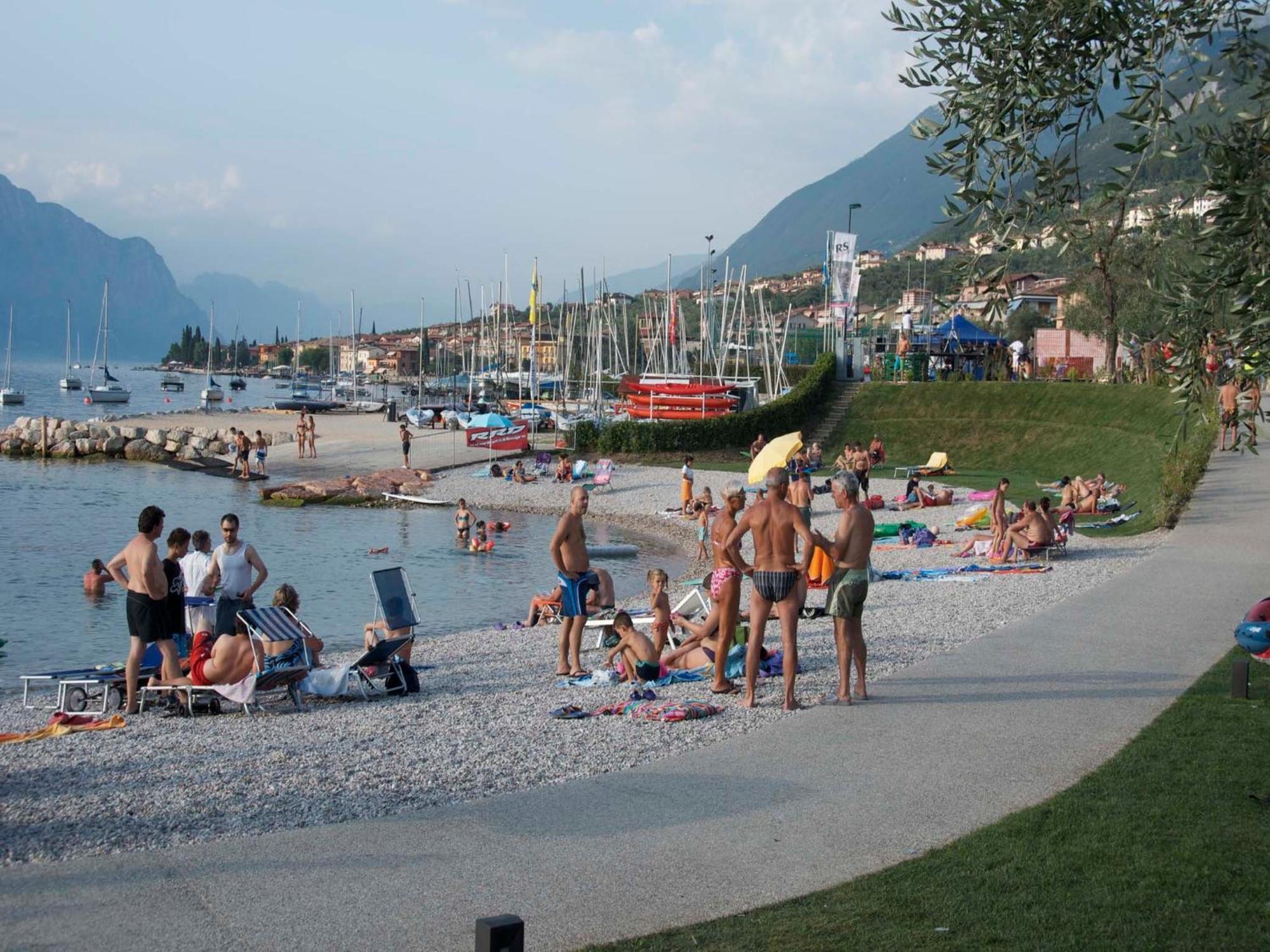 Aquacamp Hotel Brenzone sul Garda Ngoại thất bức ảnh